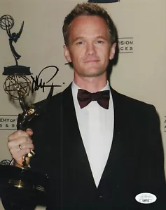 NEIL PATRICK HARRIS SIGNED 8X10 HOW I MET YOUR MOTHER EMMY GOLDEN GLOBES JSA COA - Picture 1 of 1