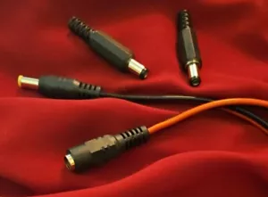 5.5x2.1mm 1 Male Plug +1 Female Socket DC Power Connector+2 Extra Male Plugs - Picture 1 of 5