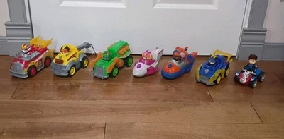 ПОЛНЫЙ КОМПЛЕКТ Paw Patrol Супер Могучие Щенки Заряженные Световые и Звуковые Транспортные средства + Фигурка - Изображение 1 из 4