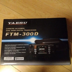 Yaesu FTM-300D Dual Band 144/430MHz Cyfrowy nadajnik-odbiornik Bluetooth - Zdjęcie 1 z 5