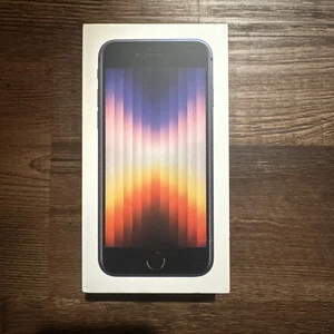Locked To Verizon Prepaid Apple iPhone SE 3 MMY23LL/A 64GB Black Smartphone NEW! - Picture 1 of 2