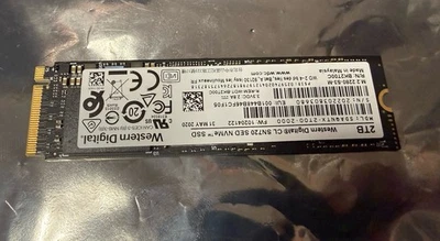 Western Digital CL SN720 2TB SDAQNTX-2T00-2000 NVMe PCIe  M.2 2280 SSD - Image 1 of 4