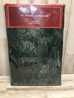 St Nicholas Square Green Tablecloth Fabric Oblong Rectangle 60 x 104 NEW - Image 1 of 4