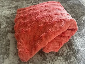 Faux Fur Coral Blanket - Picture 1 of 3