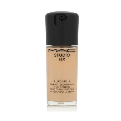 MAC Studio Fix Fluid SPF 15 24HR Matte Foundation (NC15) 30 ml - Bild 1 von 2