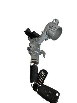 Chevrolet Cruze Ignition Barrel With 2 Keys 20912838 Genuine 2.0 Vcdi 110Kw 2011 - Image 1 of 4