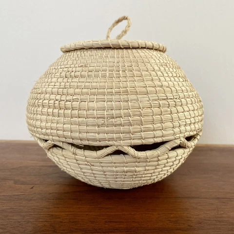Vintage African Round Woven Wave Reed Basket w/ Lid Cover