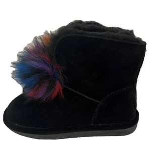 BEARPAW Libby Gamuza Piel de Oveja Pom Bota con NeverWet-Negro Multi-Talla 7-NUEVA - Imagen 1 de 6