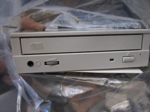 Toshiba XM-5401B 5,25" SCSI 4x lecteur de CD-ROM (Sun P/N X6156A) oem ouvert - Photo 1/6