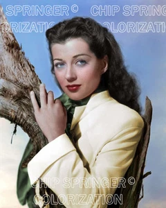 GAIL RUSSELL wearing a Green Scarf | Sexy 8x10 COLOR PHOTO BY CHIP SPRINGER - Picture 1 of 1