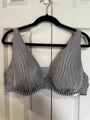 Top de bikini Swim Cacique Lane Bryant 40DDD azul marino blanco a rayas soporte con aros Foto 1 de 4