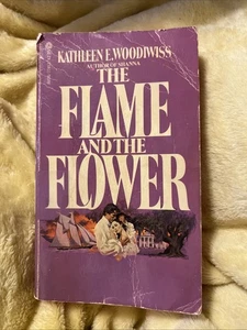 Vintage: 1972 The Flame and The Flower Kathleen E. Woodiwiss First Edition Avon - Picture 1 of 13