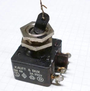 Netzschalter, Powerswitch - 250V 2A - 2-polig -Grundig Stereomeister 3000    #BT - Picture 1 of 4
