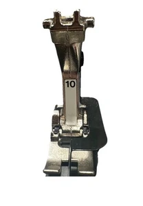 OEM Bernina Sewing Machine Edgestitch #10 Pressure Foot use 1000-1008-1010 L#B53 - Picture 1 of 7