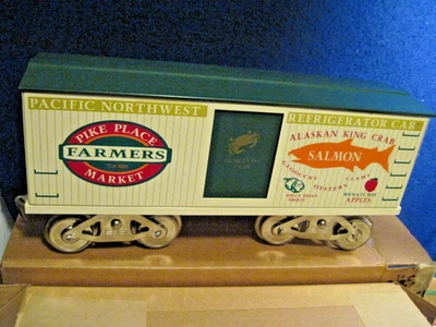 Vagón de tren de caja Seattle calibre ancho (estándar) McCoy's de colección Foto 1 de 4