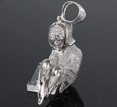 Colgante de Pavé de Oro Blanco de 14K Individual Completo de Diamantes Parca Santa Muerte $6,950 Foto 1 de 4