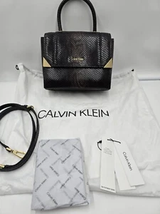 Tracolla Calvin Klein Black Python The Statement Series Felce Vegan in pelle nuova con etichetta - Foto 1 di 12