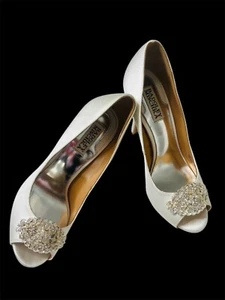 Badgley Mischka Rhinestone Ivory Satin Bridal Peep Toe Pumps Heels Sz 6.5 - Picture 1 of 10