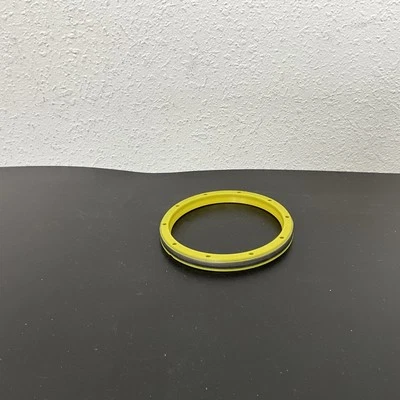 Lip Seal CATERPILLAR 7K-9209 980C 980F 924 980H 980G 980L 930 980K 970F 930M 235 - Image 1 of 2