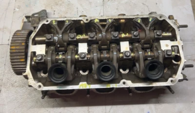 Правая правосторонняя головка блока цилиндров 95-00 STRATUS CIRRUS 96-00 SEBRING Conv 2,5 л V-6 в сборе - Изображение 1 из 4