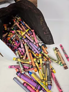 Bulk Lot 3 1/2 lbs Crayons Melting Art Crafts, Whole & Broken, Crayola & Others - Picture 1 of 3