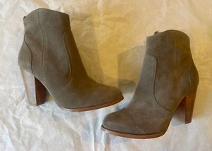Joie Dalton Taupe Suede Zip Ankle Boots Stack Heel Size 38 1/2 ~8 1/2~$325 - Picture 1 of 8