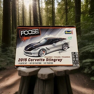 Chevy Corvette Stingray 2015 escala 1/25 Revell 4397 kit modelo plástico nuevo - Imagen 1 de 6