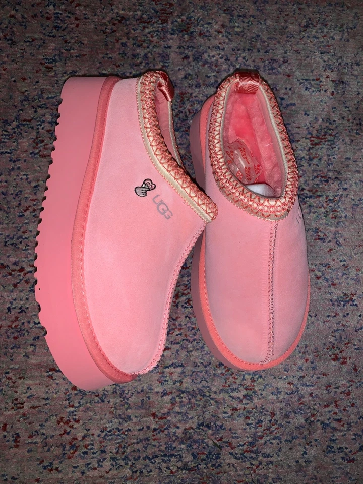Zapatilla/Arroyo/Rosa Tropical Edición San Valentín Ugg Tazz Love Australia. Foto 1 de 1