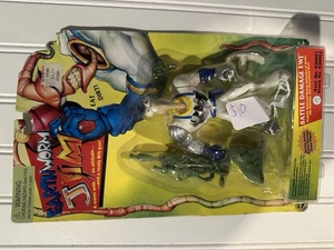 2002 Earthworm Jim RePlay Action Figure NIB Battle Damage EWJ Card Isn’t Mint - Bild 1 von 2