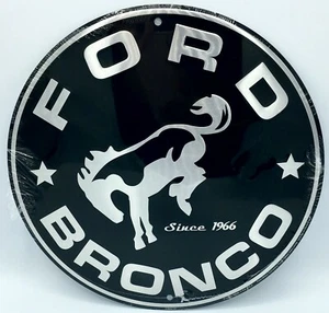 GARAJE FORD BRONCO METAL REDONDO 12" NEGRO EN RELIEVE PLATEADO DESDE 1966 FALTAVE - Imagen 1 de 4