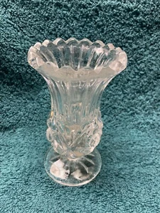 Crystal Bud Vase - Picture 1 of 3