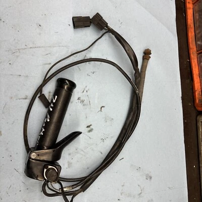 Moto de nieve Arctic Cat Panther 440 1974 vintage palanca de freno y racimo Foto 1 de 4