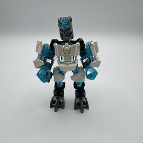 LEGO BIONICLE: Protectors - Protector of Ice (70782) Incomplete Read Description