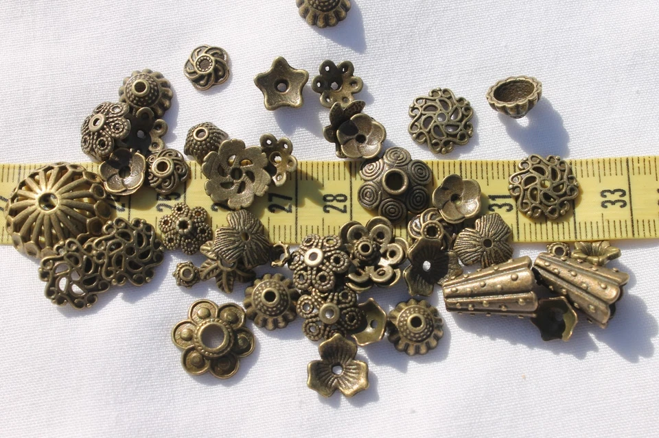 Tapas de cuentas estilo tibetano forma mixta, bronce antiguo 8~20 mm joyería artesanal 1 oz Foto 1 de 1