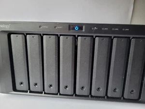 synology ds1813 - Photo 1/20