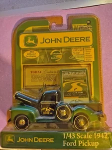 John Deere 1/43 Scale 1942 Ford pickup - Picture 1 of 8