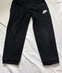 Nike Sportswear Tech Fleece Sweat Trainingshose schwarz Größe 4-5 Jahre Kinder  - Bild 1 von 4