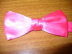 USED Bow Tie - Watermelon 88190 - Picture 1 of 1