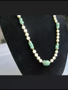 Collar vintage de perlas de imitación y jade de 15 pulgadas - Imagen 1 de 12