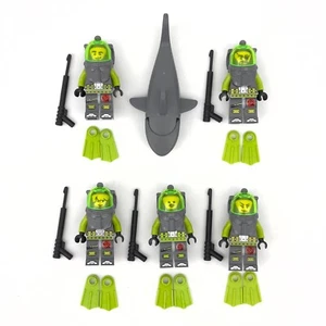Lot of 5 LEGO Atlantis Diver Minifigures w/ Shark atl005 Neptune Scuba 8075 - Picture 1 of 3