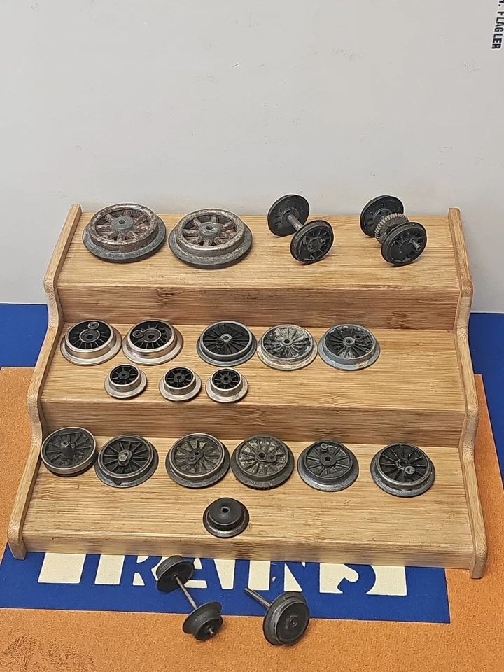  Lionel & American Flyer Flanged WHEELS & Others Lot (24 Wheels) - Image 1 of 4