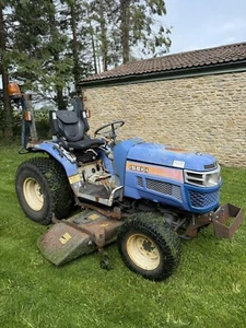 Iseki Th4290 Compact Tractor - Picture 1 of 9