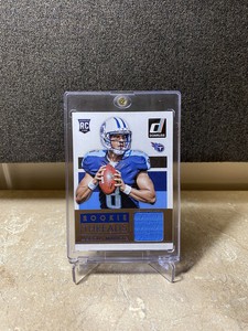 2015 Panini Donruss Football Marcus Mariota Rookie Threads Relic #DRT-MM Titans