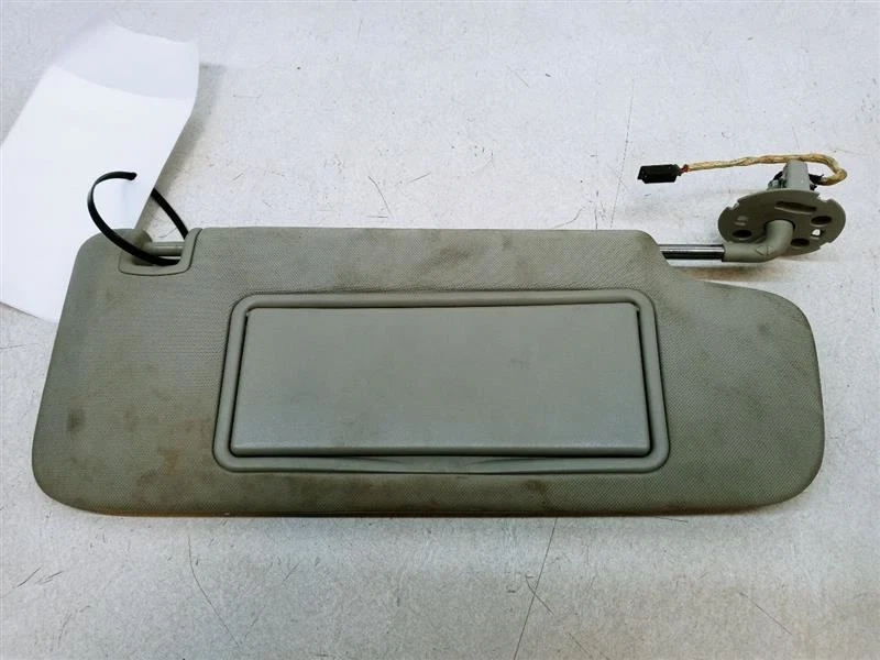 2009 SATURN AURA PASSENGER RIGHT SUN VISOR OEM USED TESTED MISSING LIGHT COVER  - Image 1 of 4
