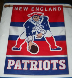 NFL.COM NEW ENGLAND PATRIOTS VERTICAL FLAG 28X30 NFL SEALED NIP  - Picture 1 of 2
