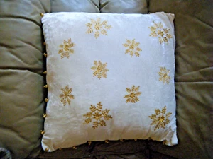 CHRISTMAS Throw Pillow Cover w/insert VELVET Snowflake EMBROIDERED BEADED India - Picture 1 of 15