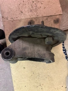 1971 JAGUAR E TYPE XKE SERIES 3 5.3 V12 REAR HUB ASSEMBLY C26699 - Picture 1 of 4
