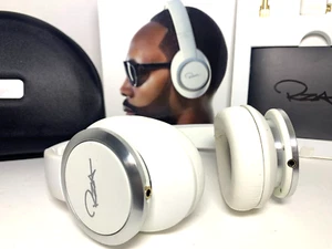 WESC RZA Premium weiße Kopfhörer wirklich schöner Klang NICHT BLUETOOTH - Bild 1 von 9