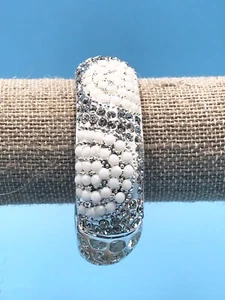 Bracelet Clamper Silvertone Clear Rhinestone Acrylic White Stone - Picture 1 of 12