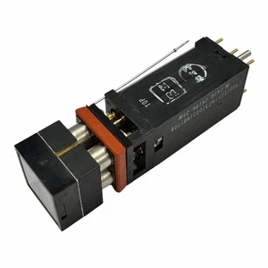 80010A1C2D2L2M1N11(RRW) Eaton Indicator PushButton Switch MSC96182 - Bild 1 von 3